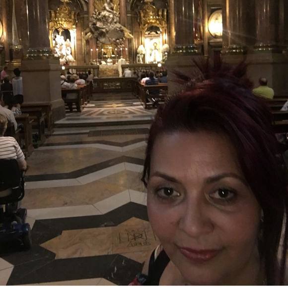 Meet your Posher, Maria - Picture 1 of 1